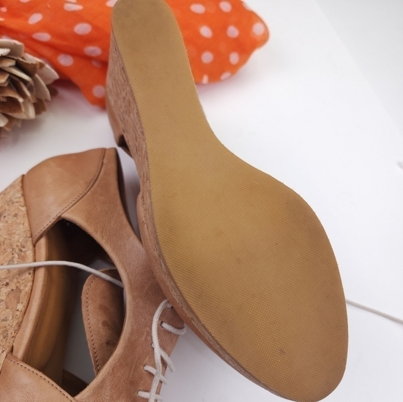 Coclico Tan Nude Cork Leather Lace Front Wedges Size 6 - Picture 11 of 15